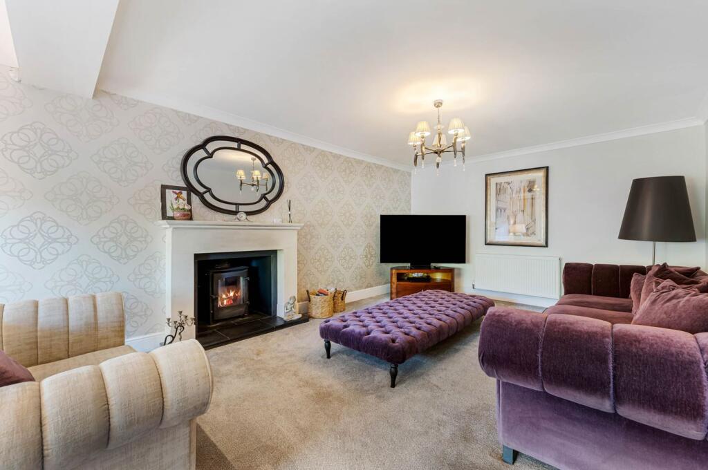 House in Hollins Green, Rixton-with-Glazebrook - View 5