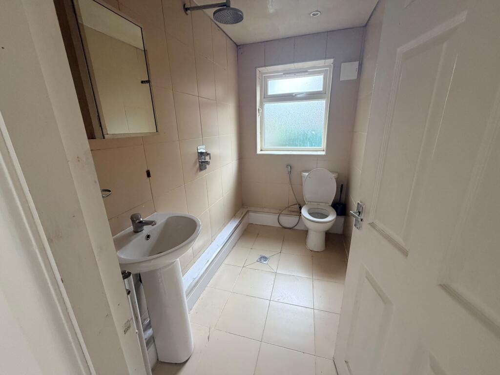 House in Stockport - View 4