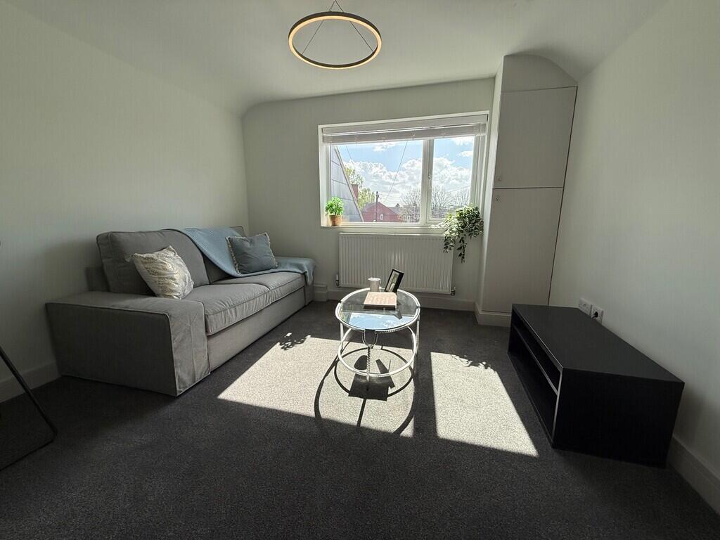 Apartment in Nottingham - View 3