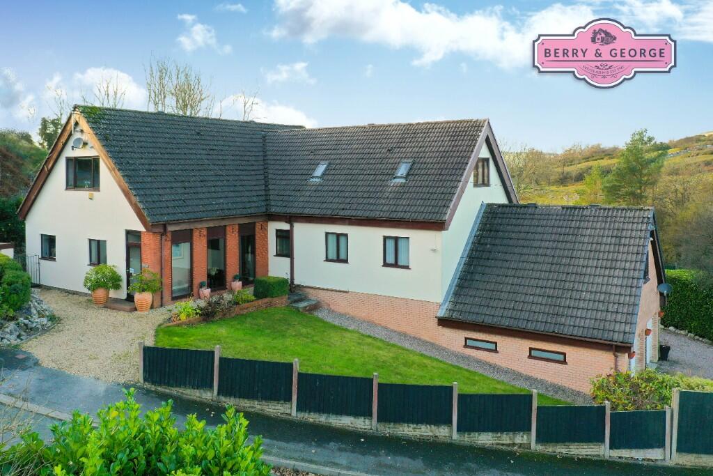 Main image of property: Ochr-y-foel, Eryrys CH7 4BT