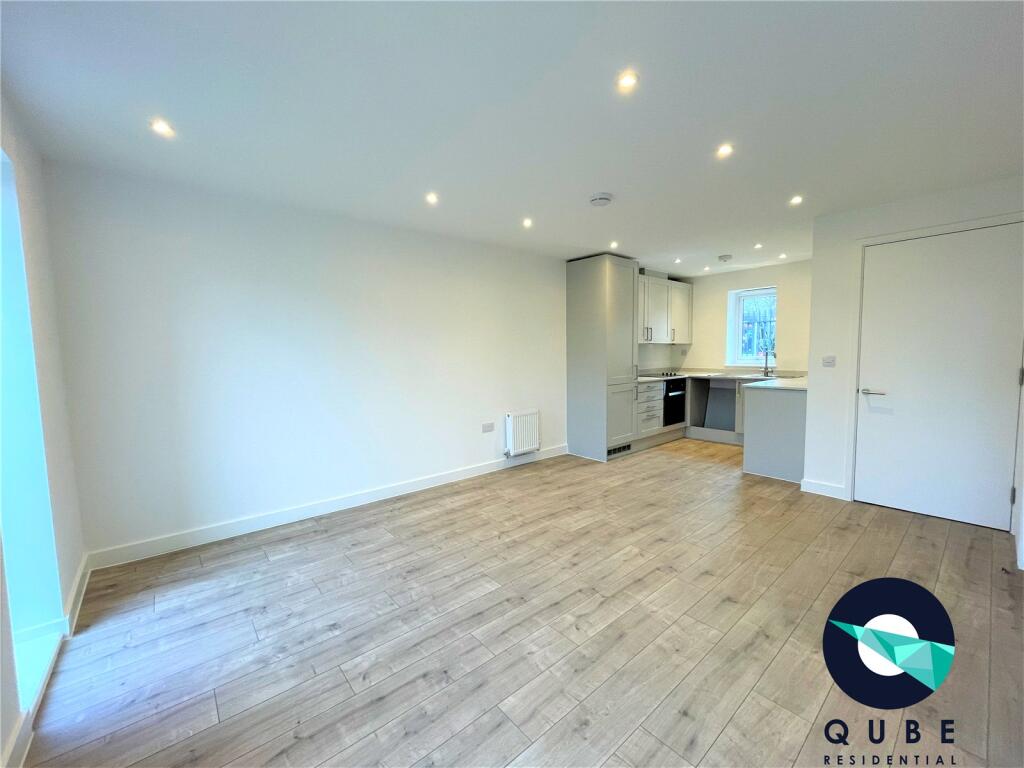 House in Salford, Greater Manchester - View 4