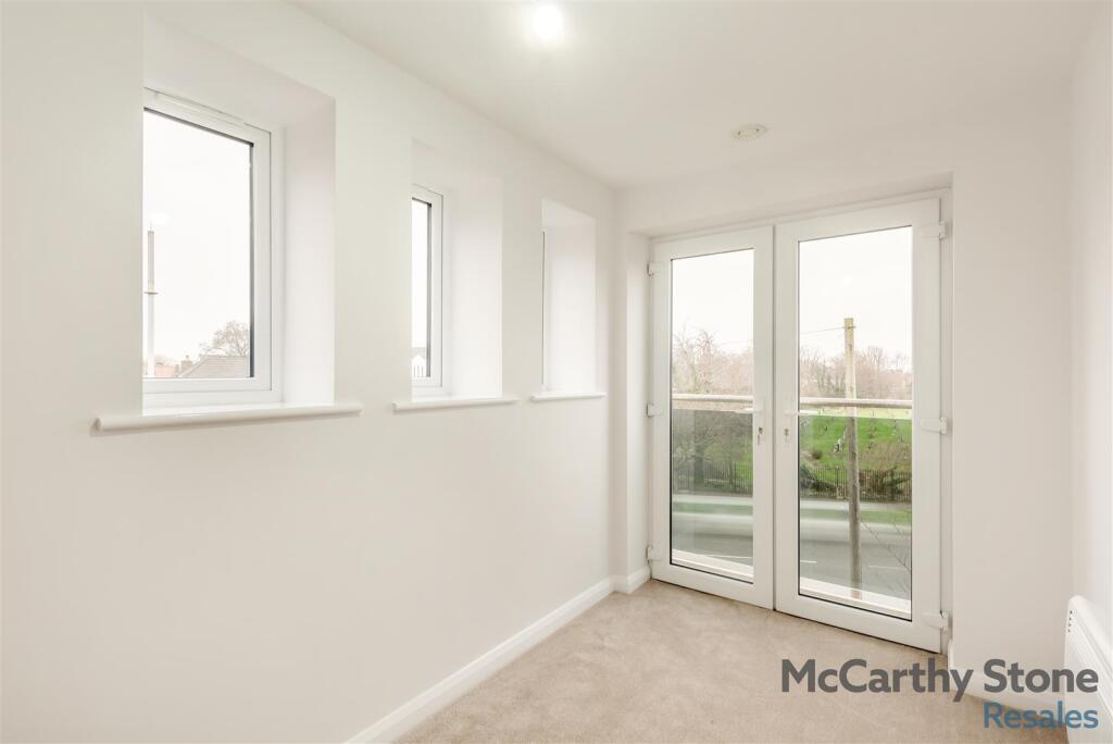1-bed flat on Grove Court, 20 Moor Lane, Crosby, Liverpool, £165,000