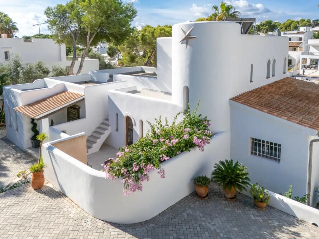 Main image of property: Balearic Islands, Mallorca, SantanyÃ