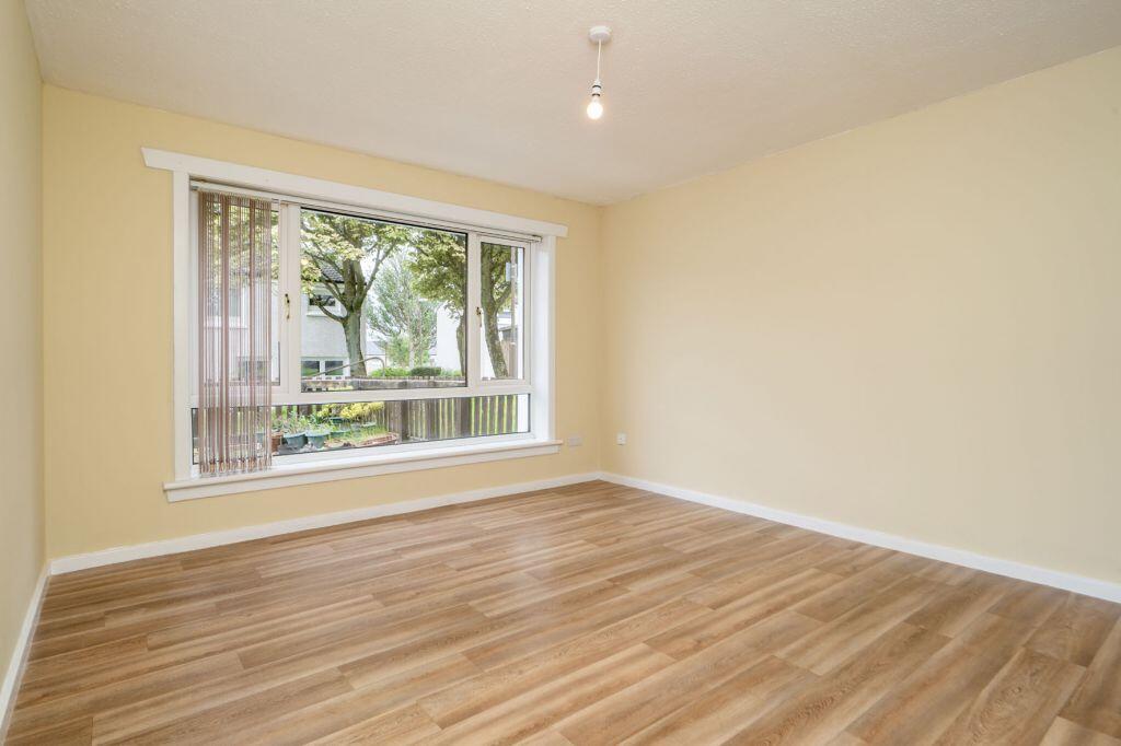 Apartment in Livingston, Howden - View 2