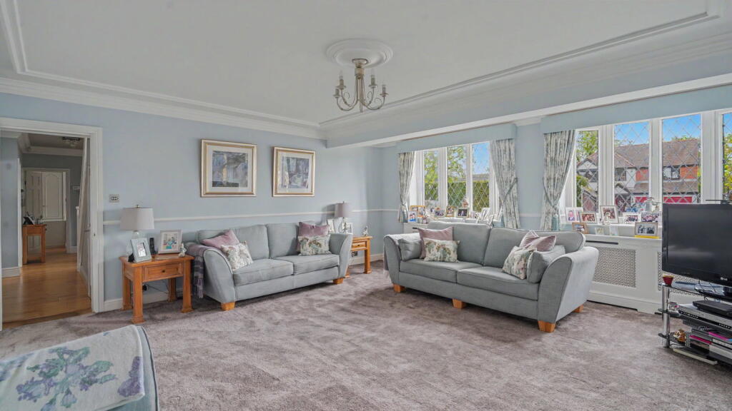 House in Bromsgrove, Wythall - View 2