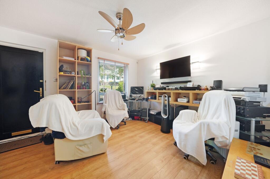 House in London - View 3