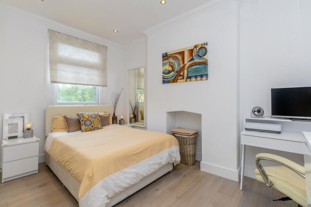 3 bedroom flat for rent