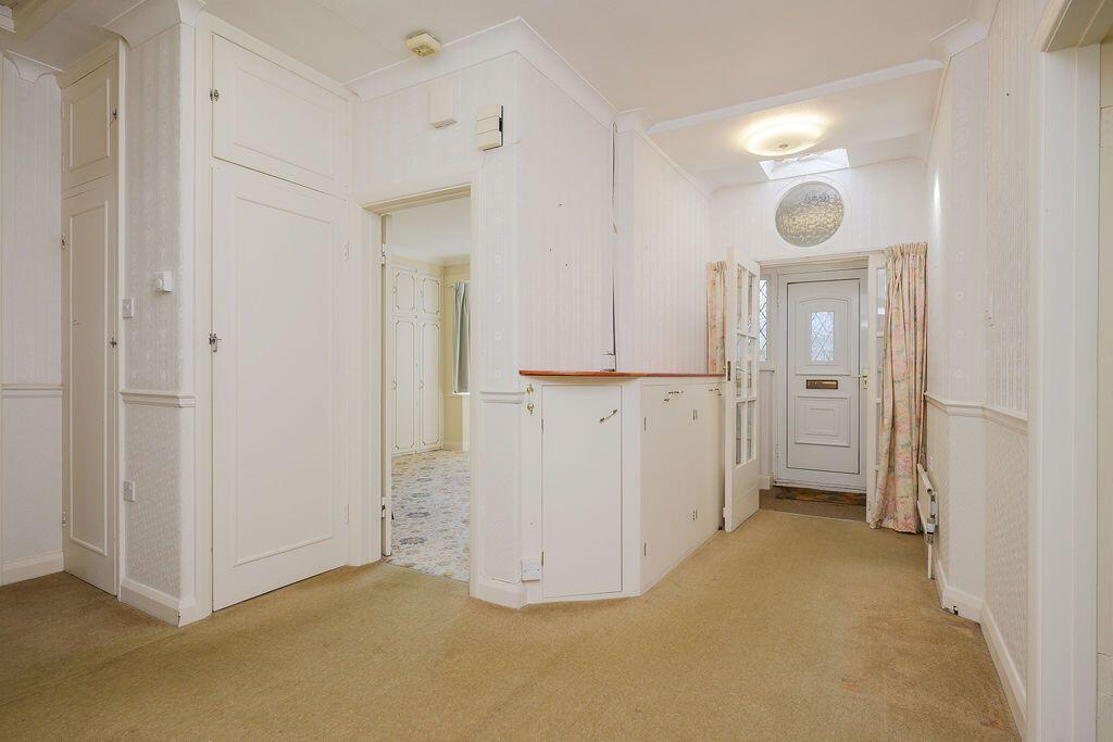 House in Sutton - View 4
