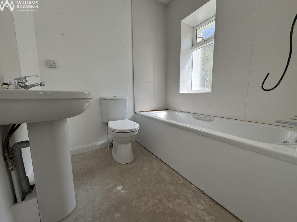 Llain Y Bwthyn, Trearddur Bay, Anglesey, LL65 photo 4