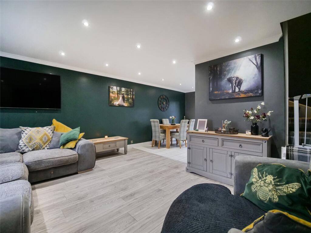 Bonnyton Drive, Eaglesham, Glasgow, East Renfrewshire, G76 - View 3