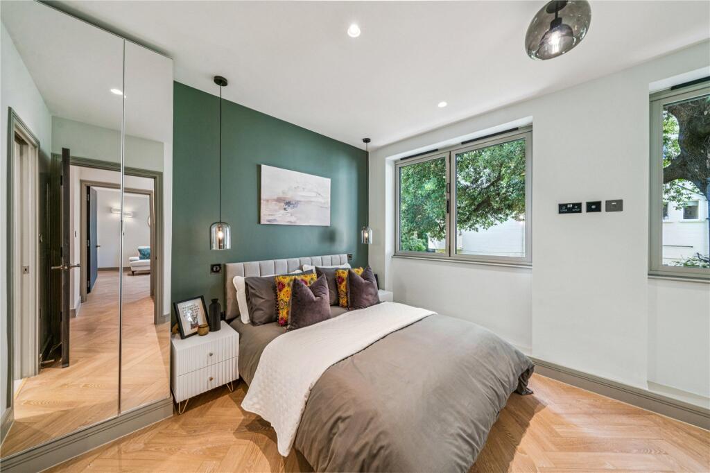 Apartment in London - View 5