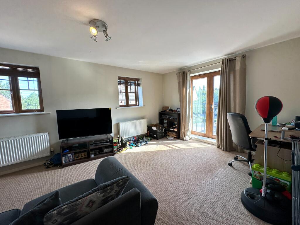 Apartment in Walsall, West Midlands - View 3