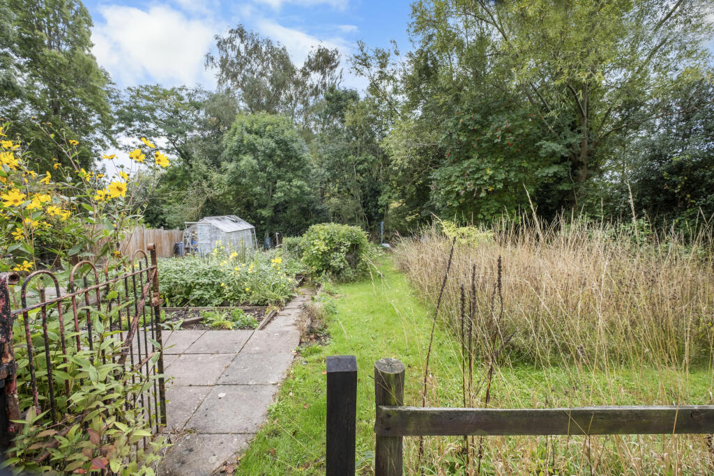 Additional image 9 of Parish Hill, Bournheath, Bromsgrove B61 9JH