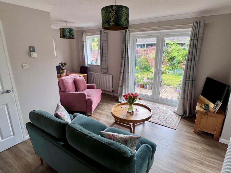 Georges Mews, Corfe Mullen, BH21 3UF photo 4