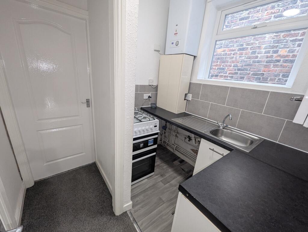 Apartment in Salford, Newtown - View 4