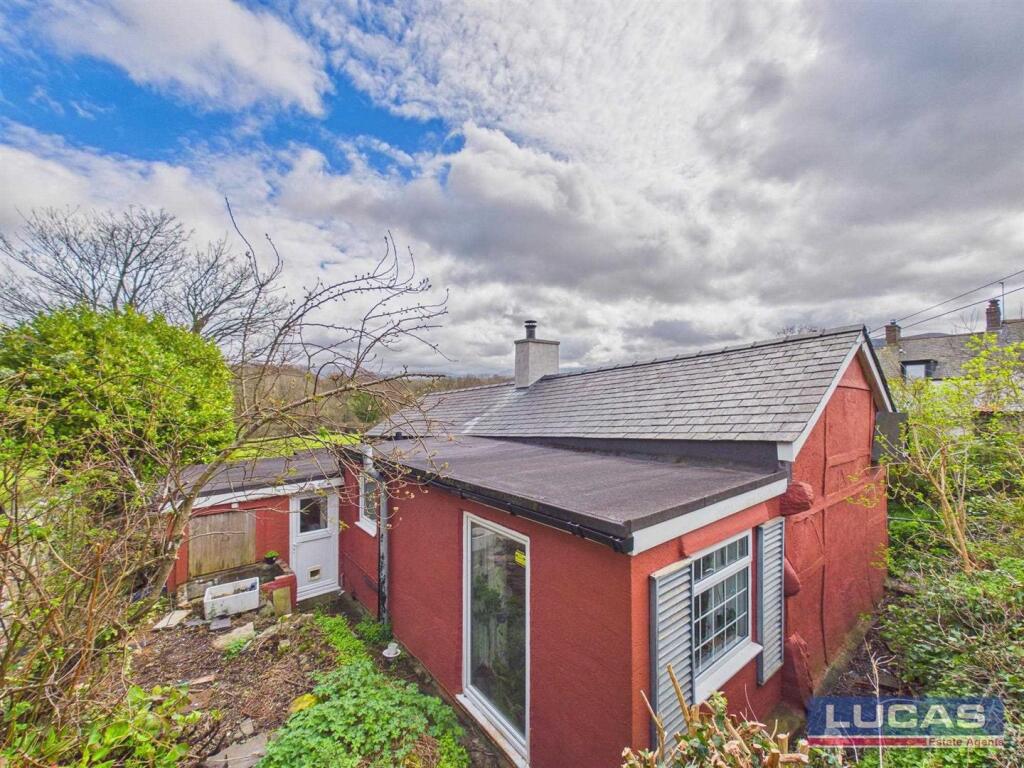 Main image of property: Hafan,Bangor