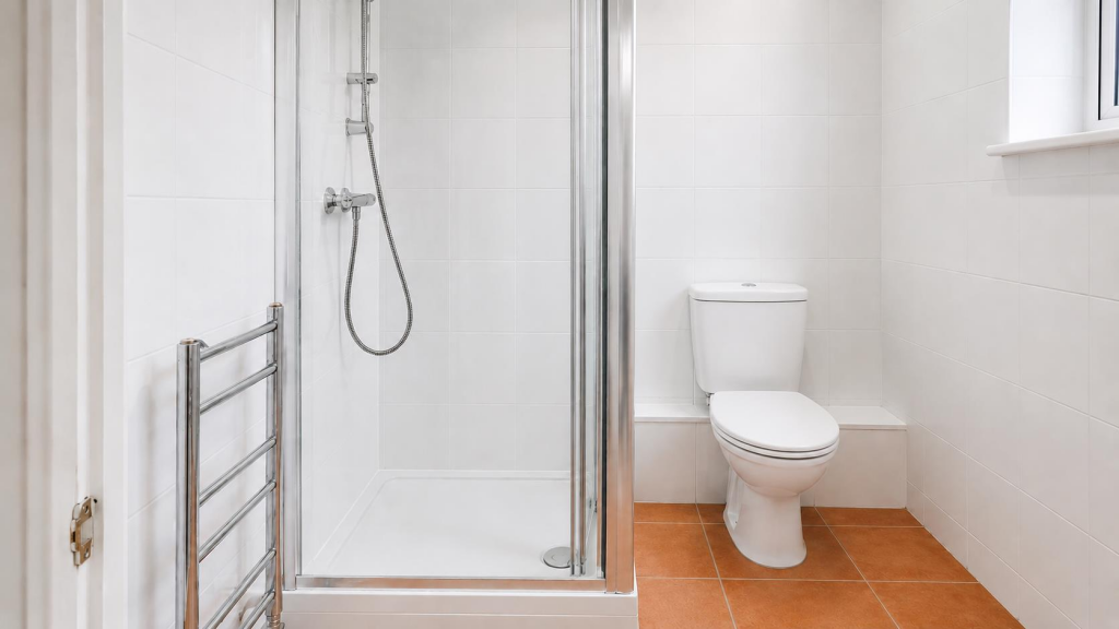 Ash Grove , Southall, Middlesex - View 3