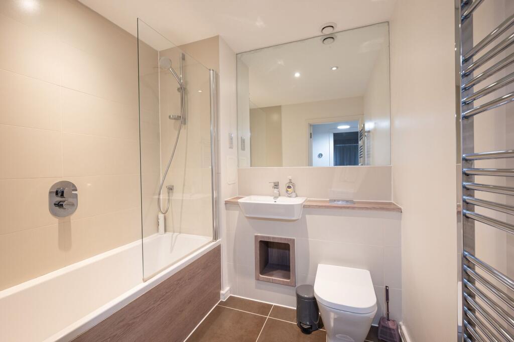 Apartment in London - View 5