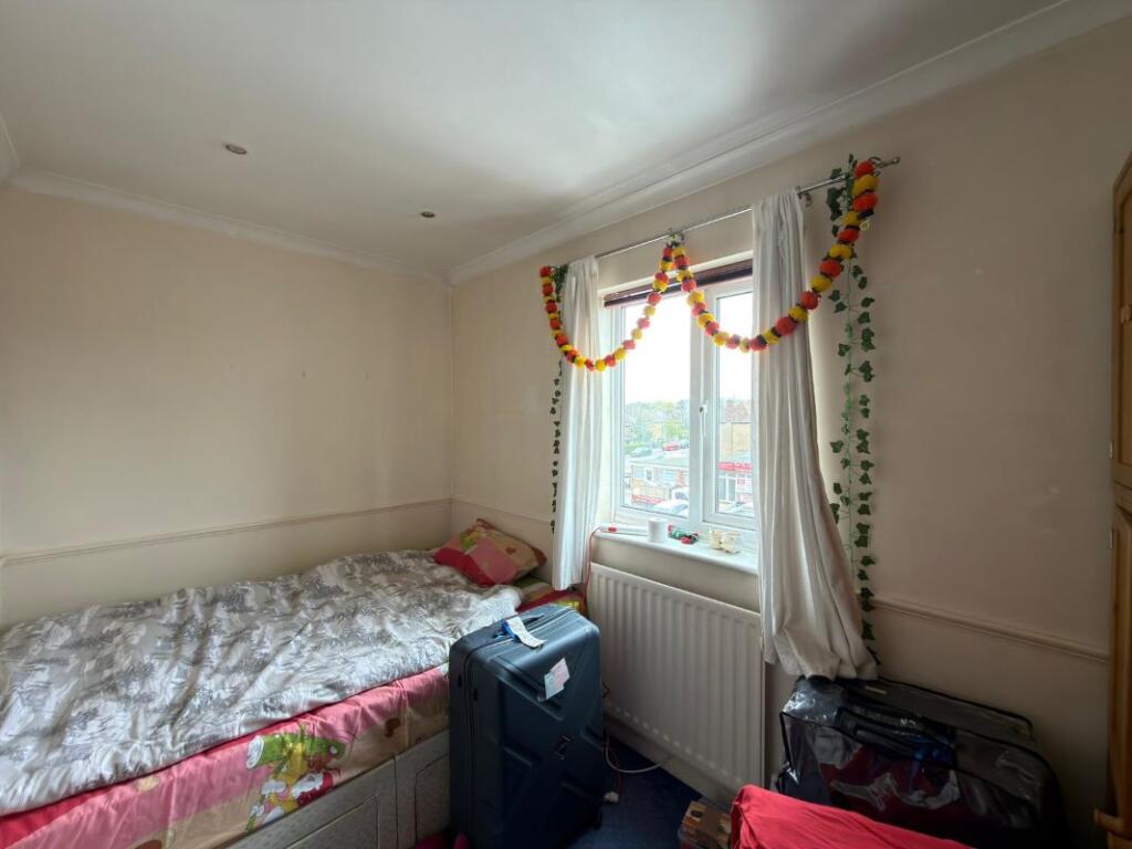 Apartment in Hertsmere, Potters Bar - More