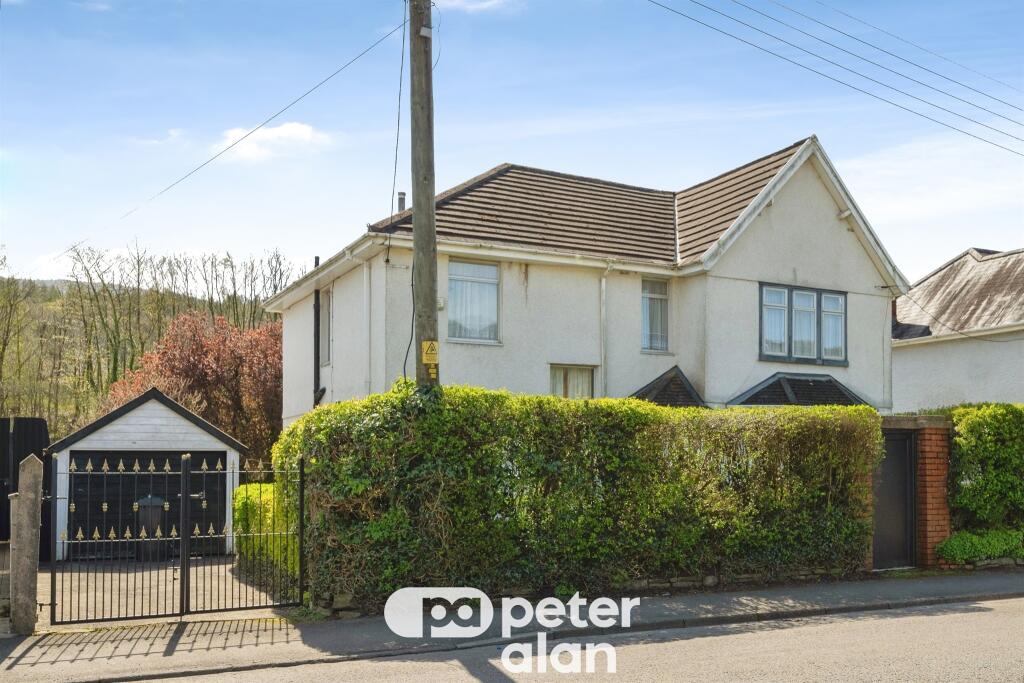 Main image of property: Park Avenue, Glynneath, NEATH