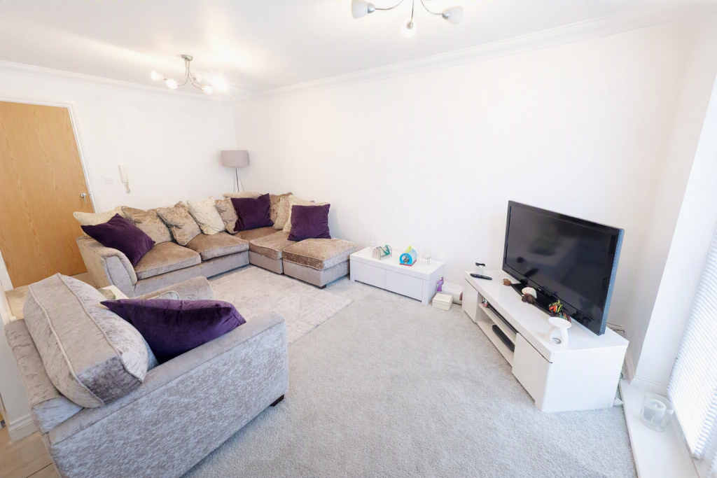 Apartment in Newcastle upon Tyne - View 2
