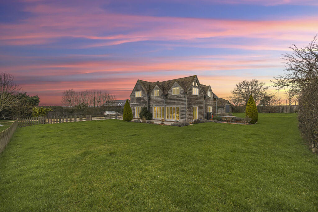 Main image of property: Hyde Road, Wantage, OX12