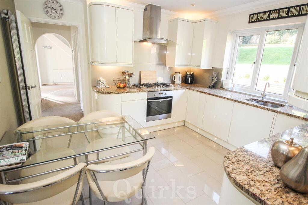 The Mount, Billericay photo 3