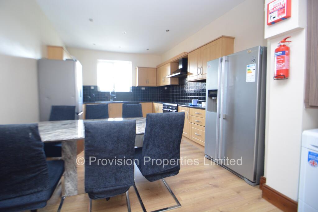 House in Leeds - View 3