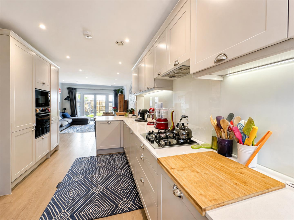 House in Reading, Green Park Village, Southcote - More