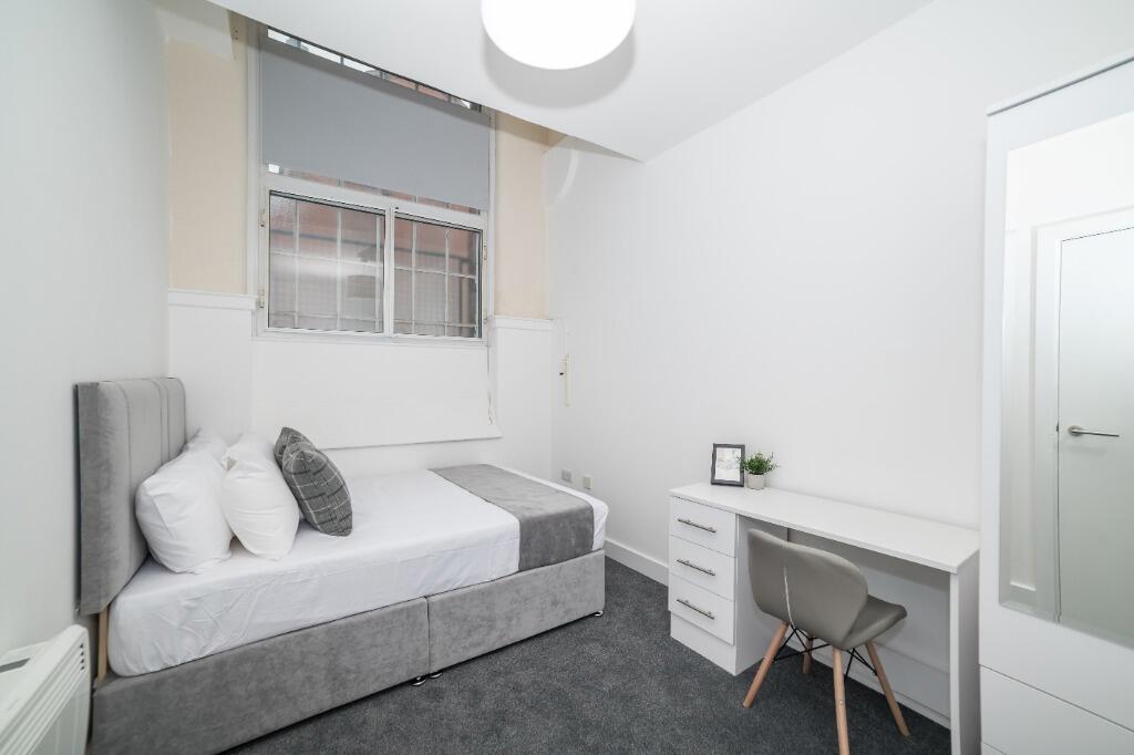 Apartment in Nottingham - View 3