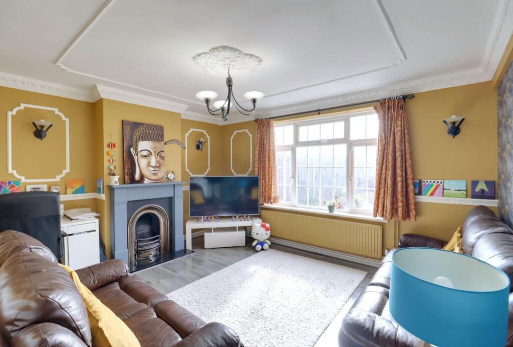 House in Thurrock, Essex - View 4