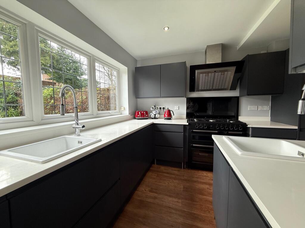 Main image of property: Greyfriars, WARE