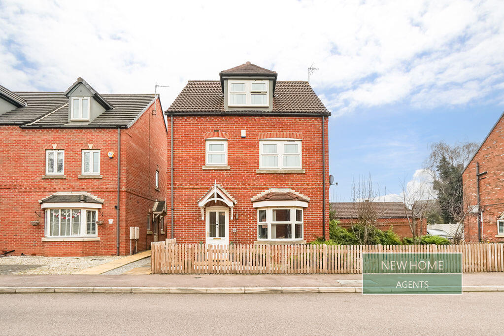 Main image of property: 43 Betts Avenue, Hucknall, Nottingham, NG15 6UP