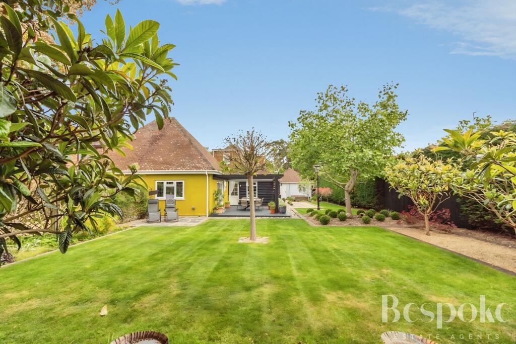 Sussex Lane, Spencers Wood, RG7 - View 3