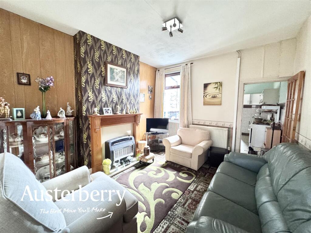 House in Stoke-on-Trent - View 3