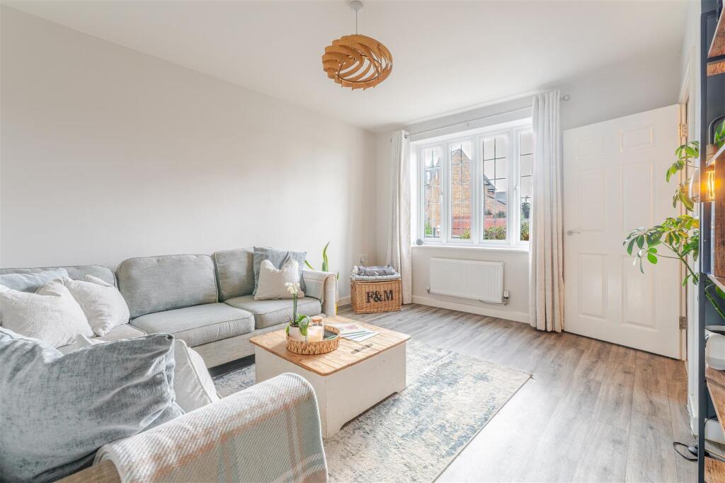 House in Yatton, Chestnut Park, North End - View 5