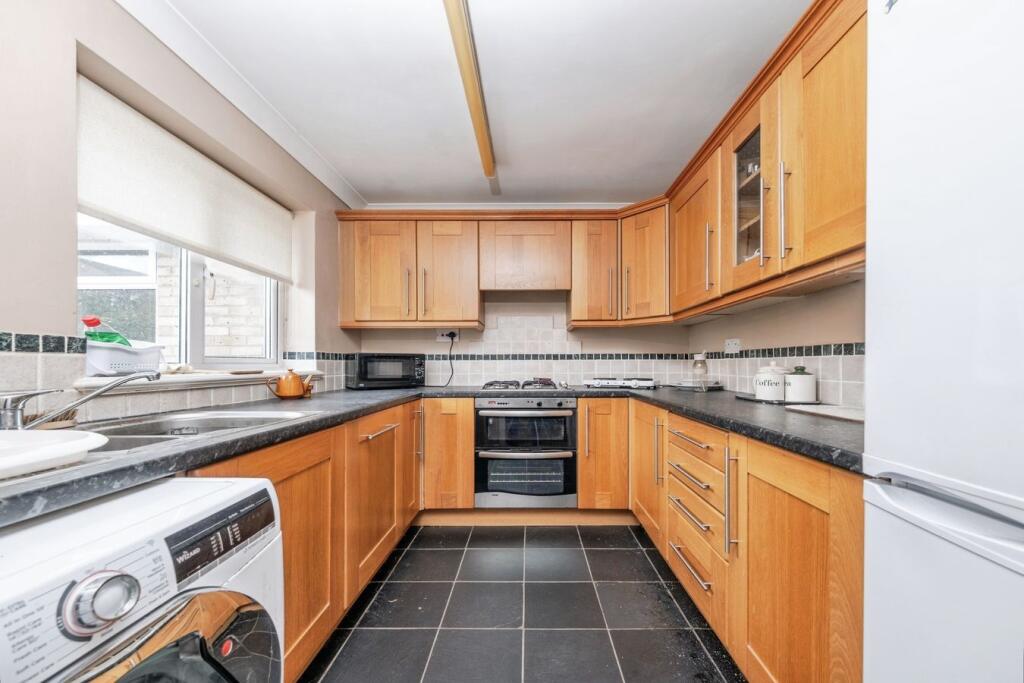 House in Buckingham, Buckinghamshire - View 5