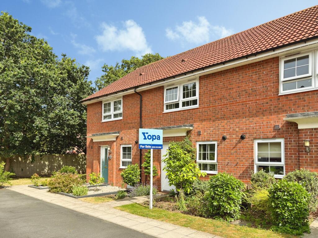 3-bed terraced on Brutus Court, North Hykeham, LN6, £210,000