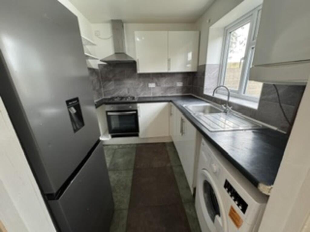 House in Twickenham - View 2