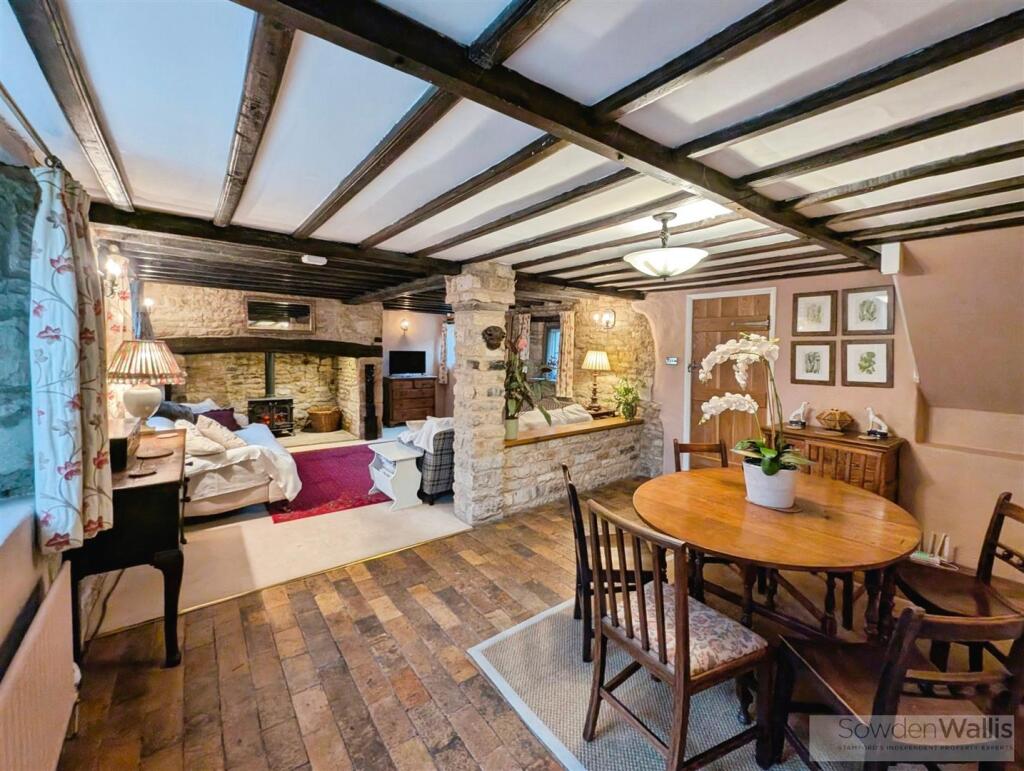 House in Peterborough - View 4
