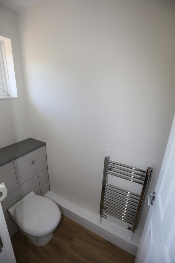 Walmer Road, Woodley, RG5 4PN photo 4