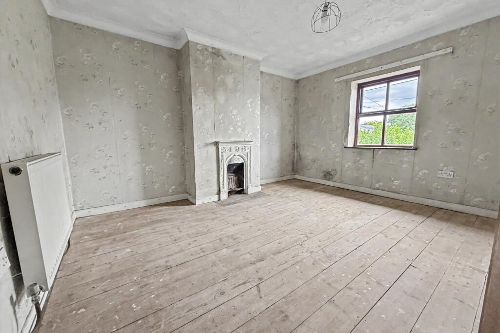 House in Ameysford, Tricketts Cross, Ferndown Town - More
