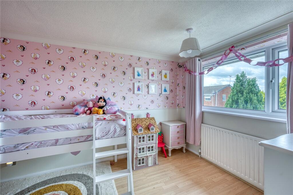 House in Stoke-on-Trent - More