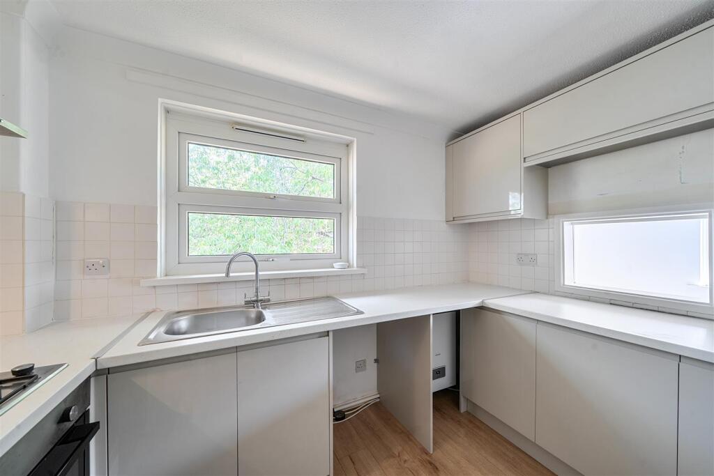 Apartment in Bournemouth - More