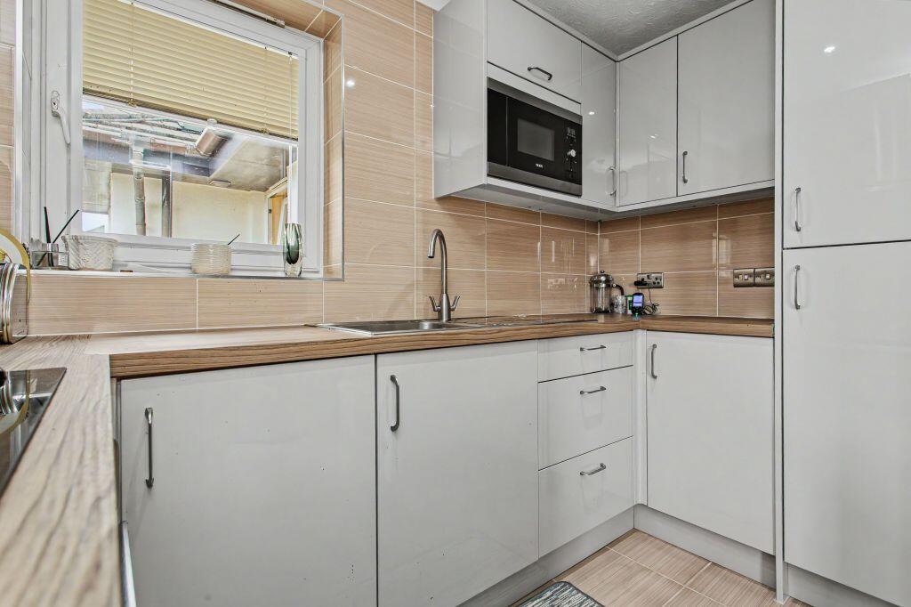 Apartment in Paisley - View 4
