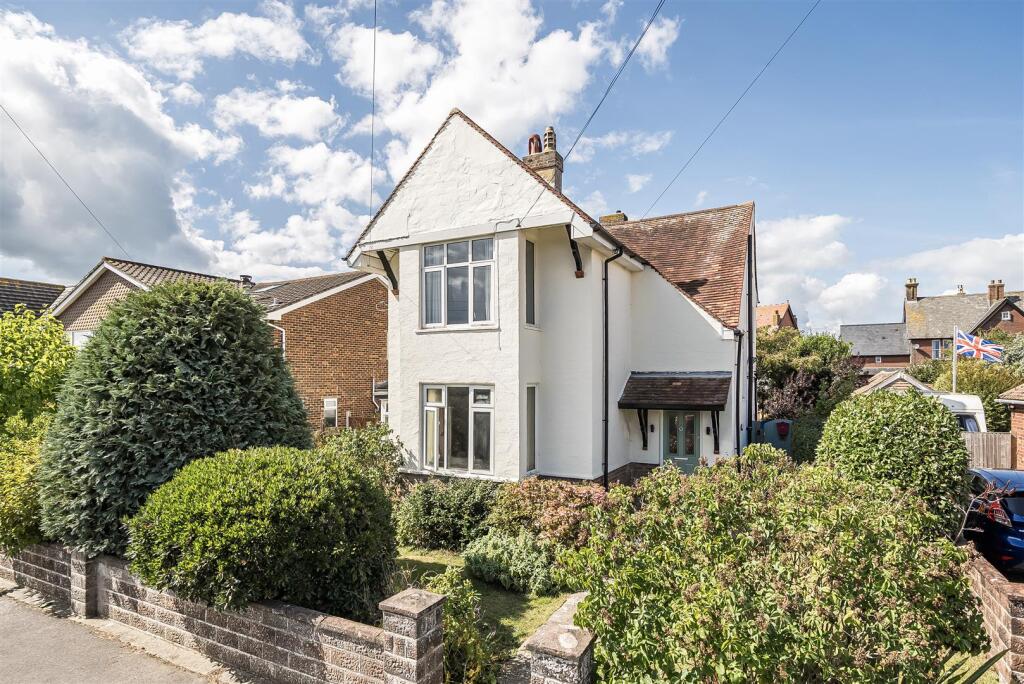 Main image of property: Studland Road, Lee-On-The-Solent