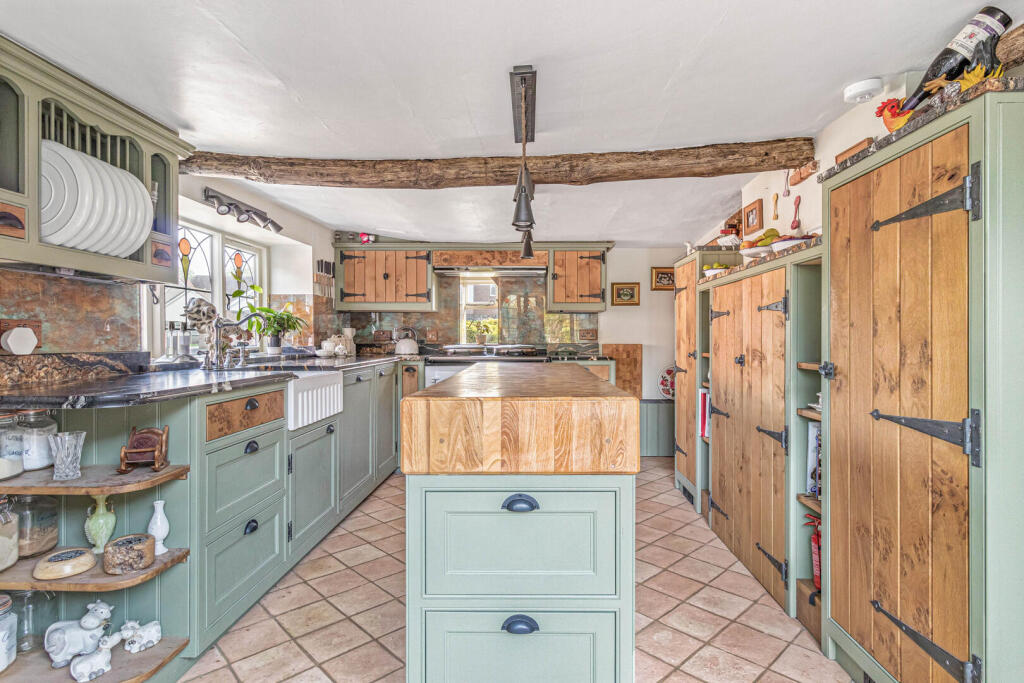 House in West Suffolk, Barton Mills - More