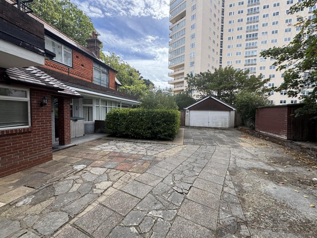 House in Bournemouth, Springbourne - View 4