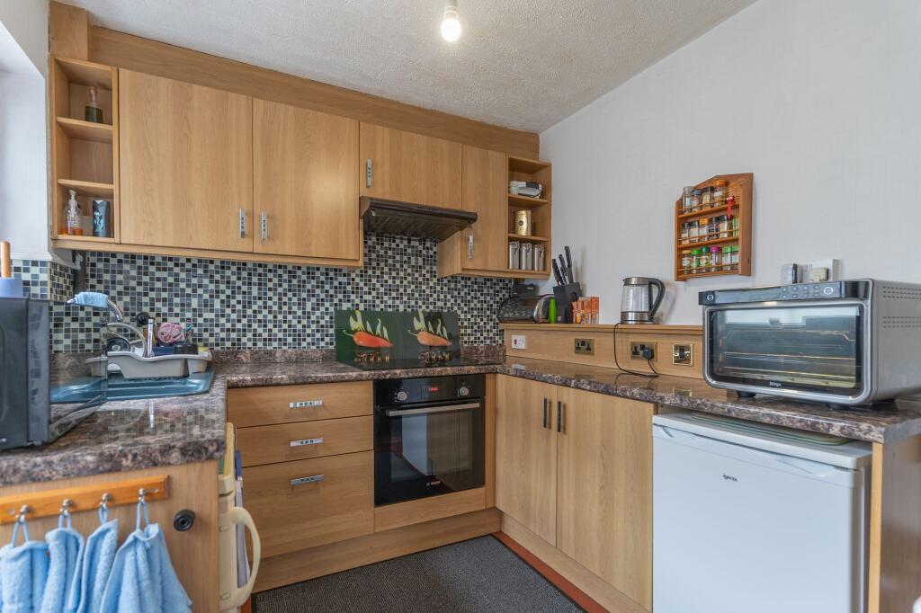 House in Machen, Bedwas, Trethomas and Machen - View 4