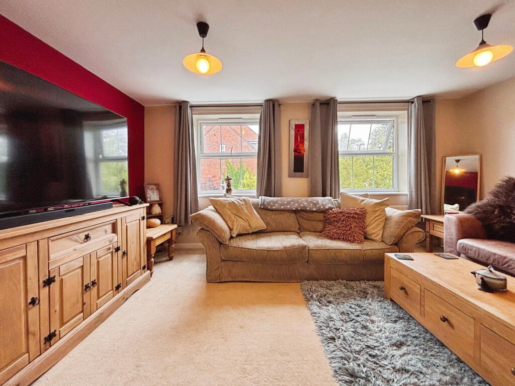 House in Nottingham - View 4